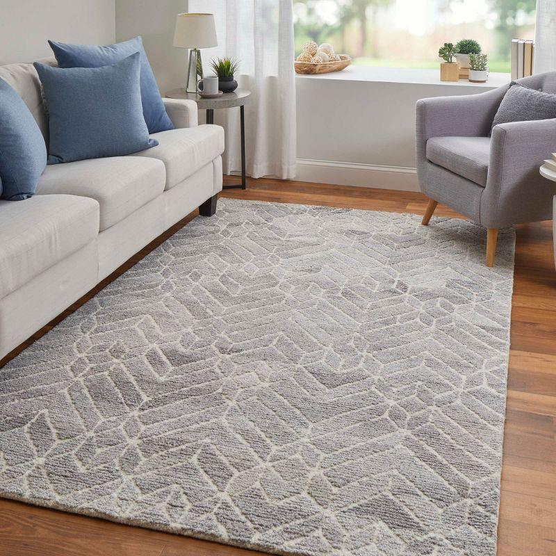 Asher Transitional Handmade Geometric Gray Wool Area Rug 3'6" x 5'6"