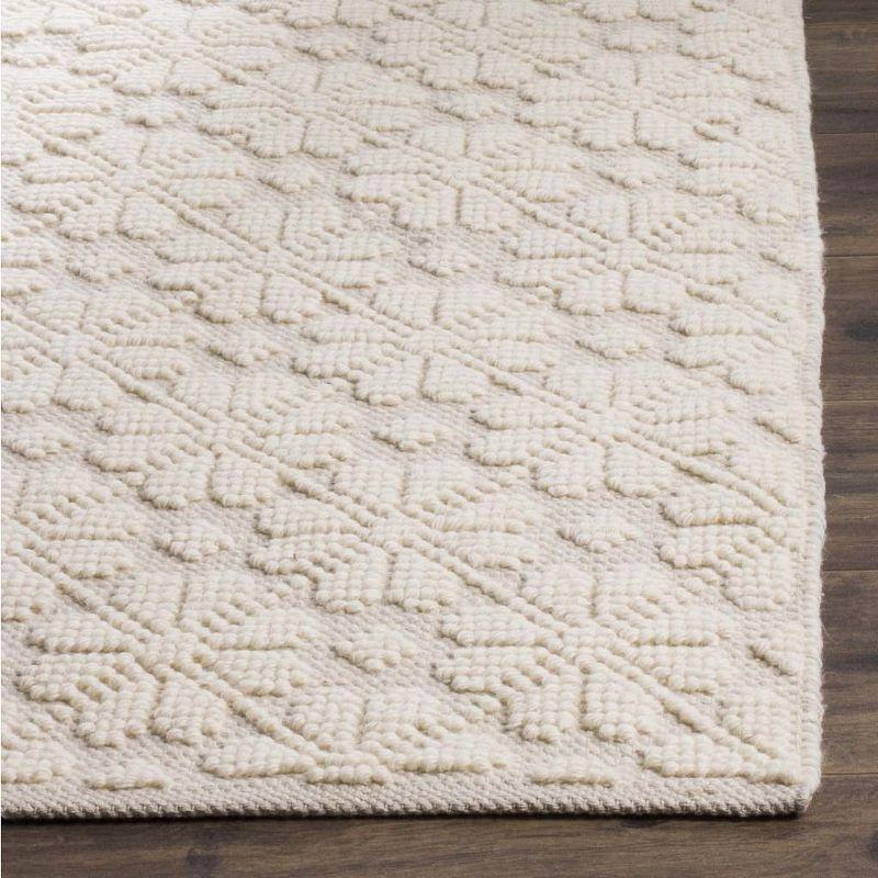 Ivory Hand-Woven Wool and Synthetic 4' x 6' Area Rug