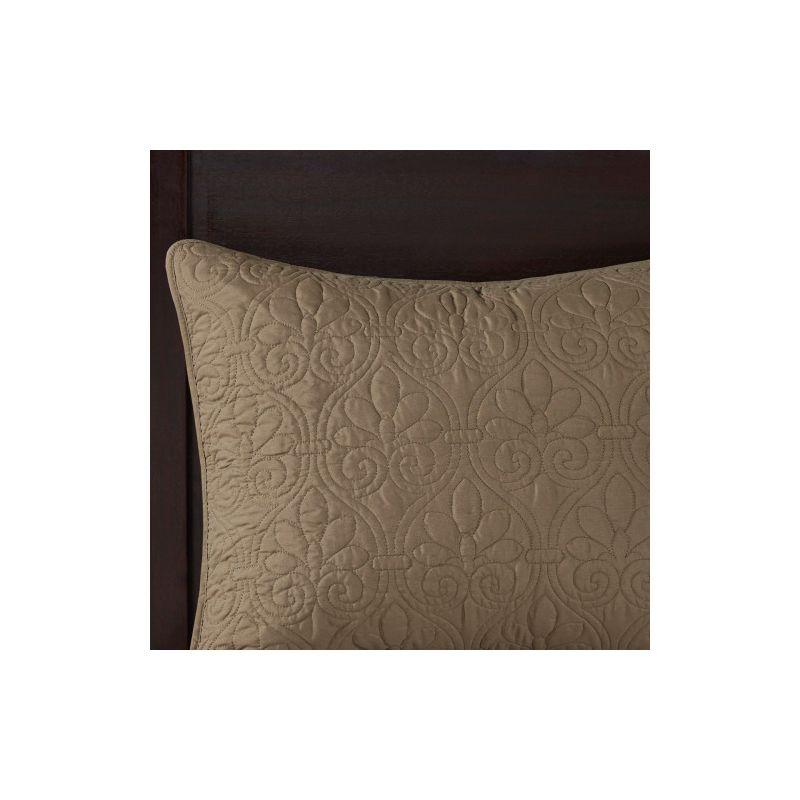 Madison Park Quebec Reversible Quilt Set