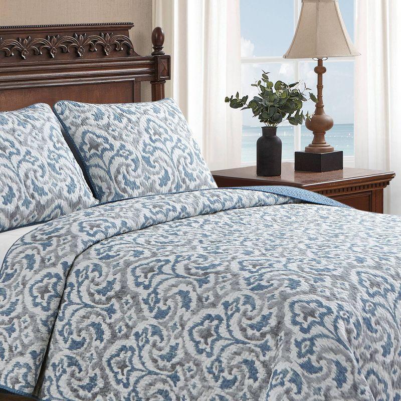 Cape Verde Reversible Quilt Set