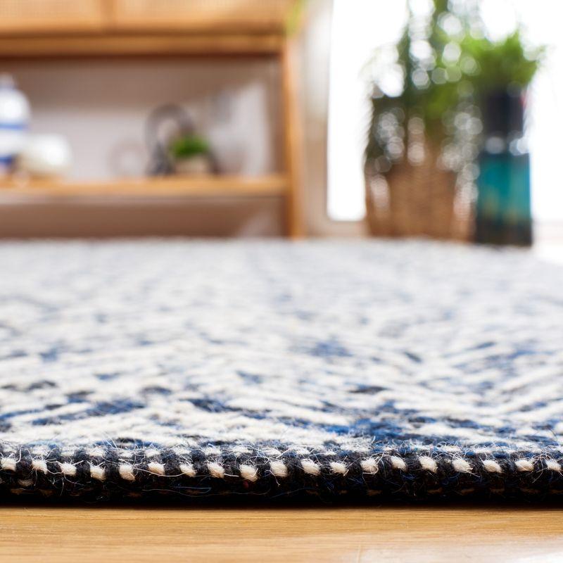 Kilim KLM401 Hand Woven Area Rug - Navy - 4'x6' - Safavieh