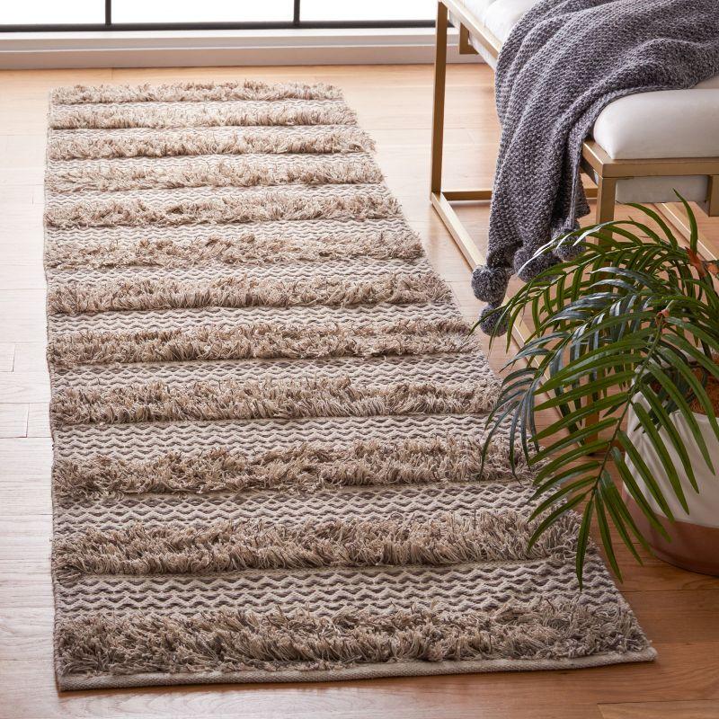 Natura NAT929 Power Loomed Runner Rug - Grey/Ivory - 2'3"x9' - Safavieh.