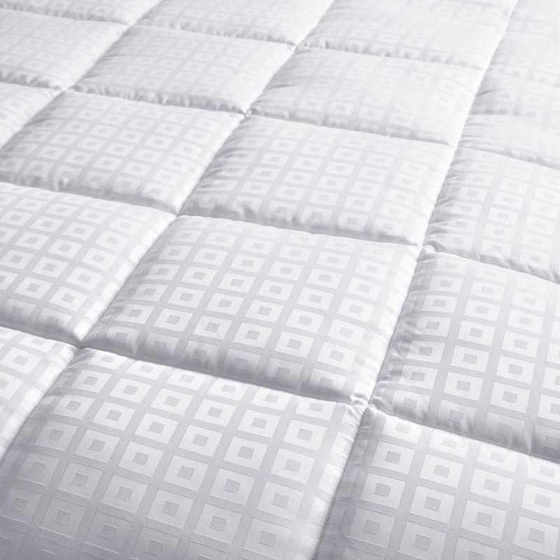 Peace Nest All Season White Down Alternative Duvet Comforter Insert with Jacquard Cover, Square, Full/Queen