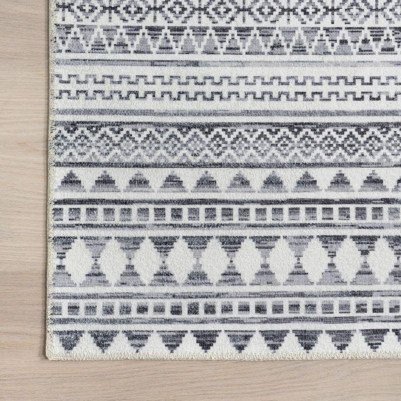 Nuloom Kira Pet Friendly Machine Washable Geometric Area Rug, 5' x 8', Grey