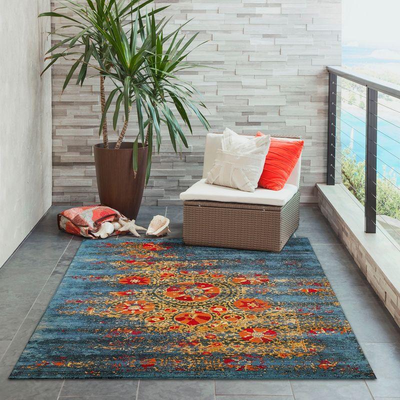 Liora Manne Marina Suzanie Indoor/Outdoor Area Rug Blue 3'11" x 5'10"
