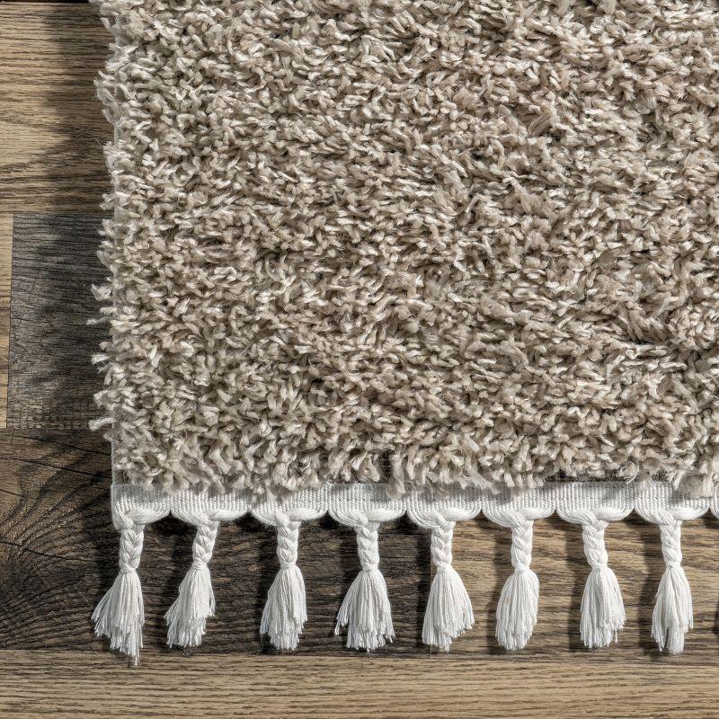 Nuloom Neva Solid 3x5 Accent Shag Indoor Area Rug for Living Room Bedroom Dining Room Nursery Entryway, Beige/Ivory