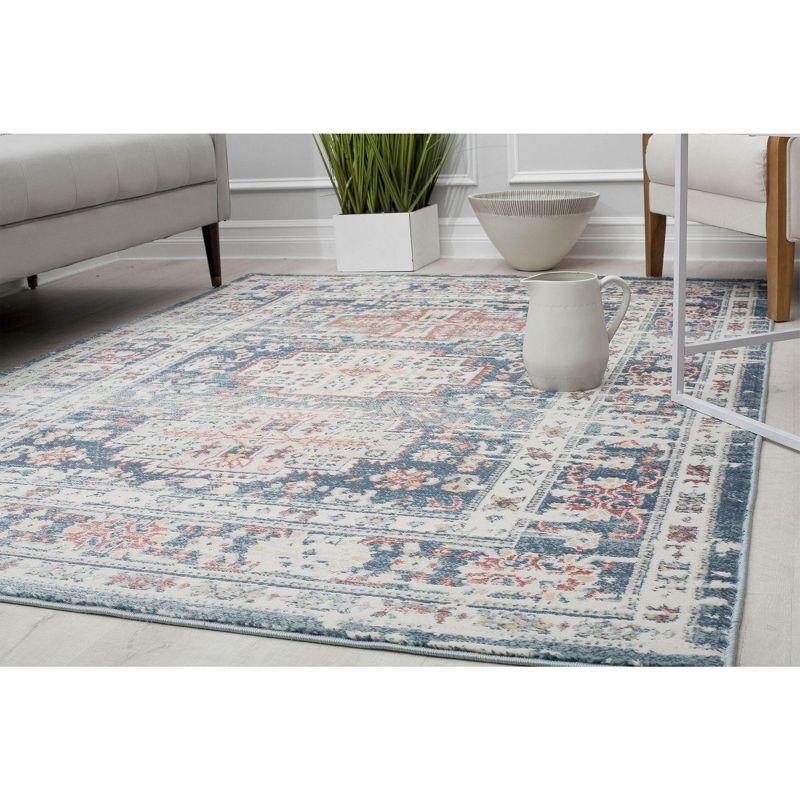 Sundara Vintage Gray Medallion 8'x10' Farmhouse Area Rug