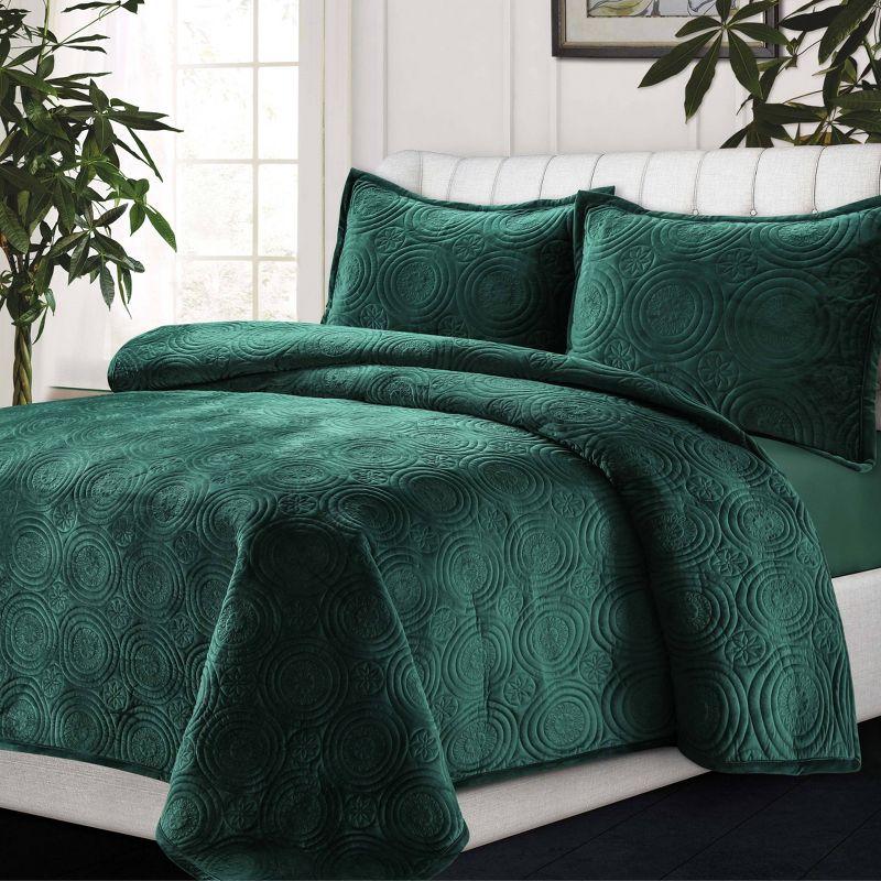 King Dark Green Velvet Reversible Quilt Set