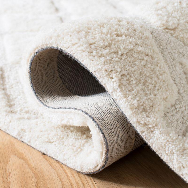 Casablanca CSB651 Hand Tufted Indoor Runner Rug - Ivory - 2'3"x6' - Safavieh