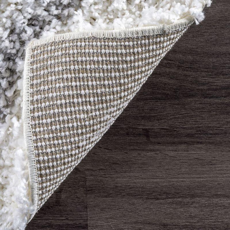 Nuloom Tess Trellis 5 Square Shag Indoor Area Rug for Living Room Bedroom Dining Room Nursery, White/Grey