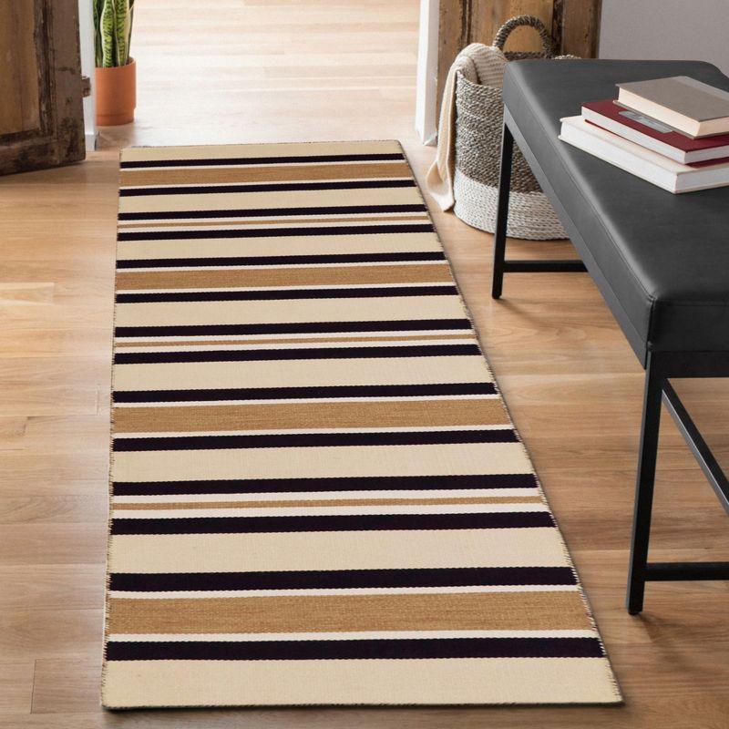 Liora Manne Sorrento Stripes Indoor/Outdoor Rug..