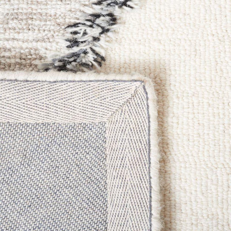 Casablanca CSB978 Hand Tufted Indoor Area Rug - Ivory/Black - 6'x9' - Safavieh