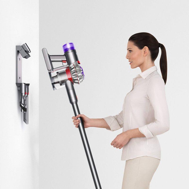 Dyson V8 Cordless Vacuum with 5 Extra Accessories