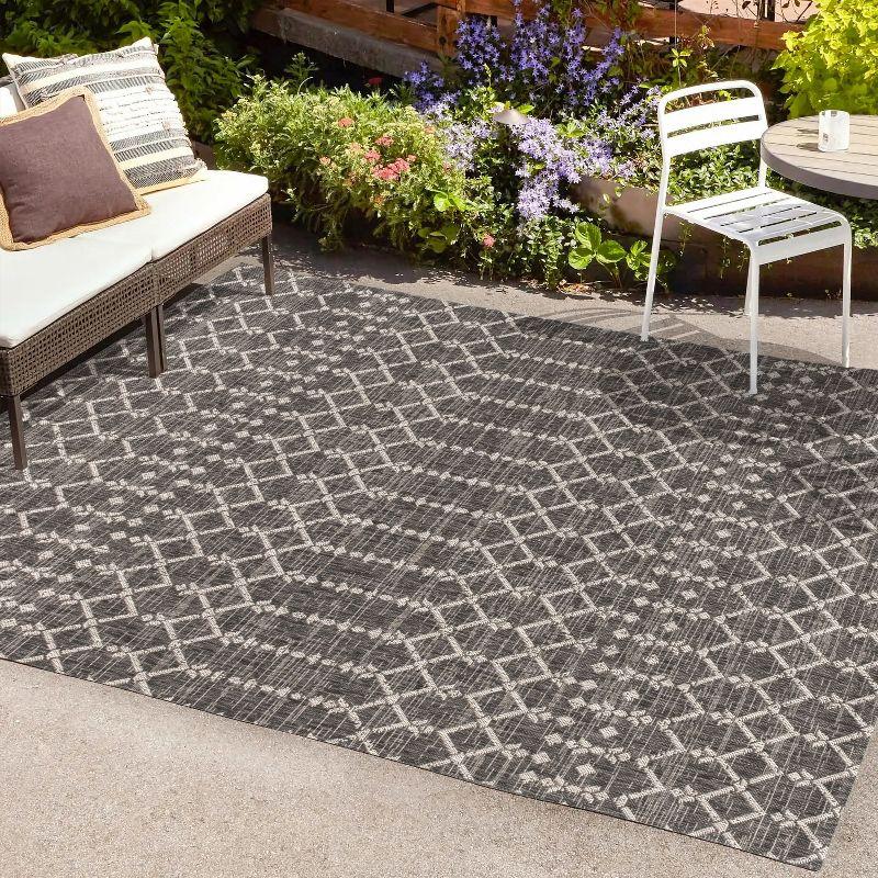 3'x5' Ourika Moroccan Geometric Textured Weave Indoor/Outdoor Area Rug, Black/Gray - JONATHAN Y