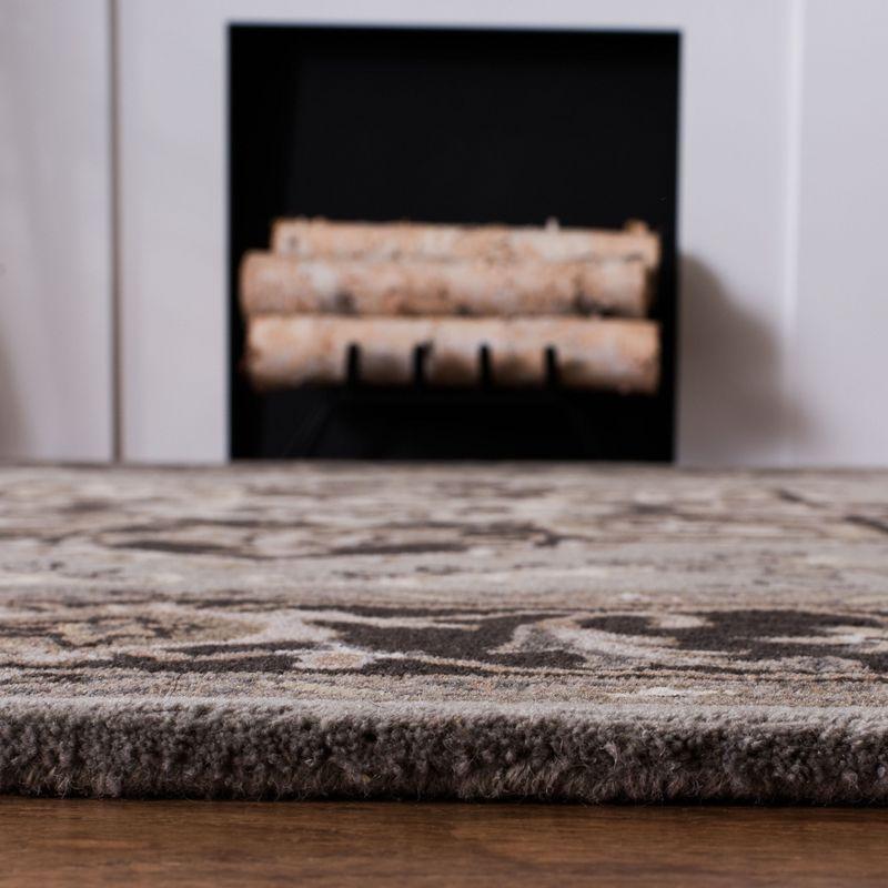 Royalty ROY700 Hand Tufted Indoor Area Rug - 7'x7' - Silver/Charcoal - Safavieh