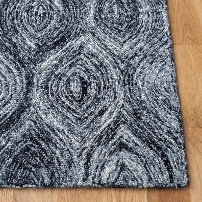 Ikat IKT631 Hand Tufted Area Rug  - Safavieh