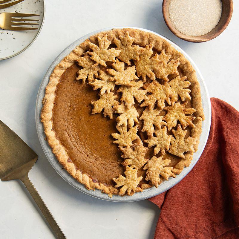 Nordic Ware 9" Naturals Pie Pan