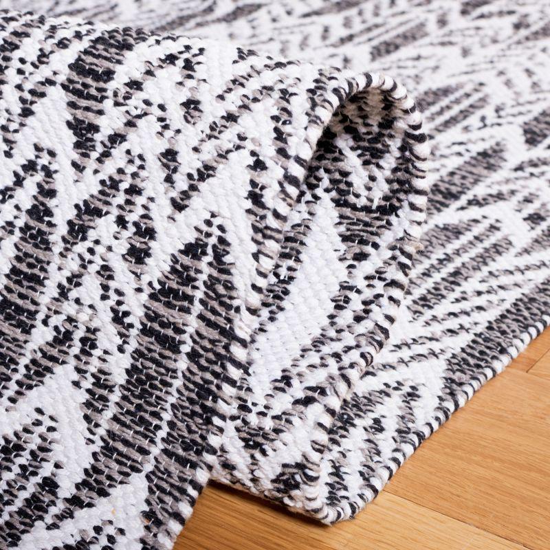 Montauk MTK609 Hand Woven Indoor Accent Rug - Black/Ivory - 2'3"x3'9" - Safavieh