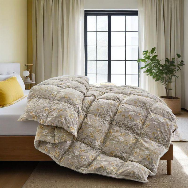 Lark Manor™ Iftekar All Season Paisley Floral Printed Vintage Goose Feather Down Comforter