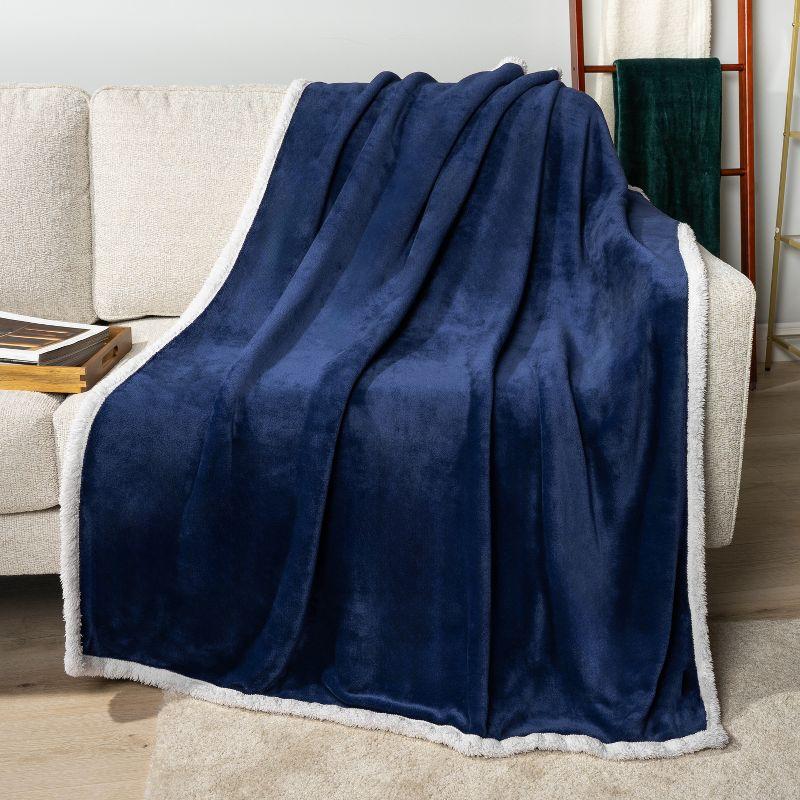 Pavilia Hand Woven Throw Blanket