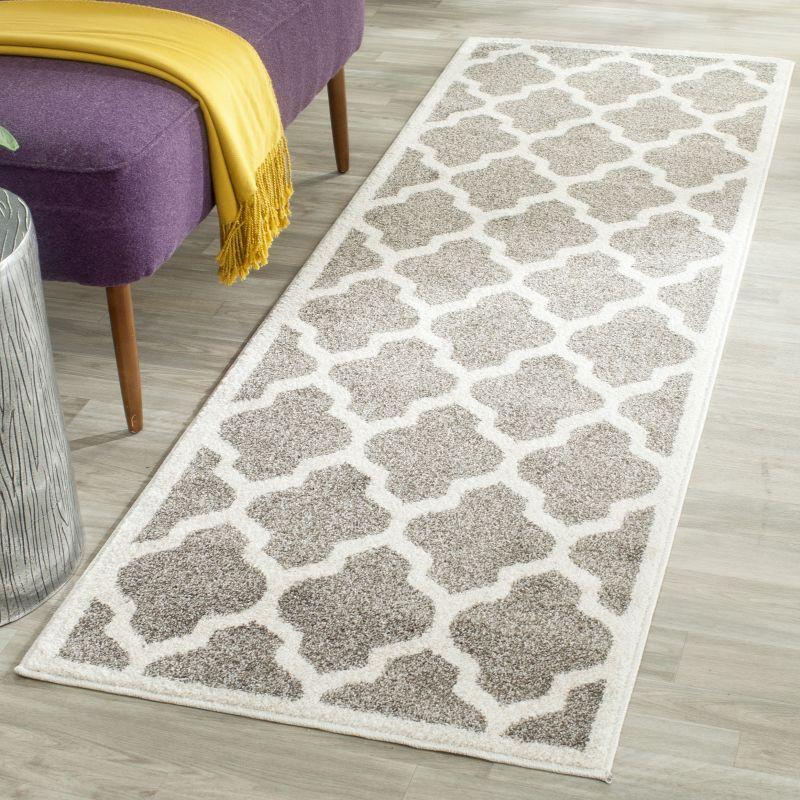 Amherst AMT420 Power Loomed Indoor Accent Rug - Dark Grey/Beige - 2'6"x4' - Safavieh