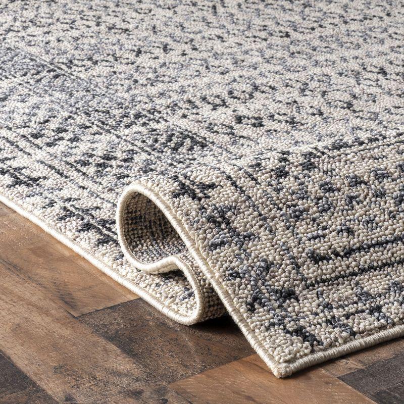 Nuloom Elodie Distressed Diamonds Indoor Area Rug