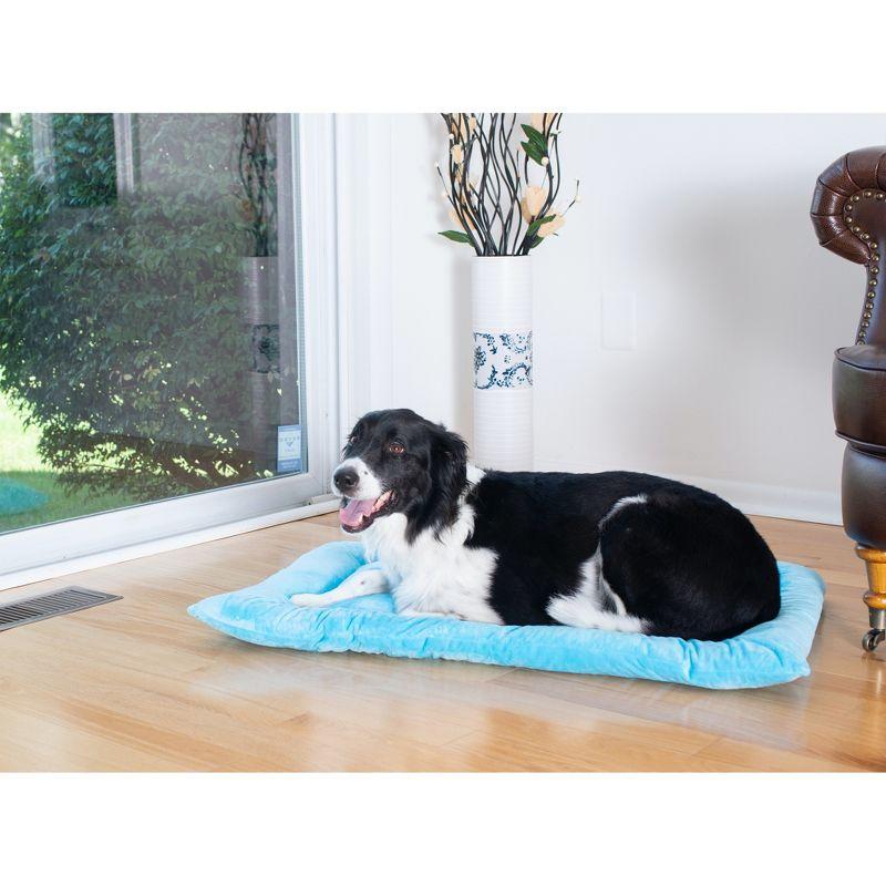 Armarkat Velvet Pet Bed