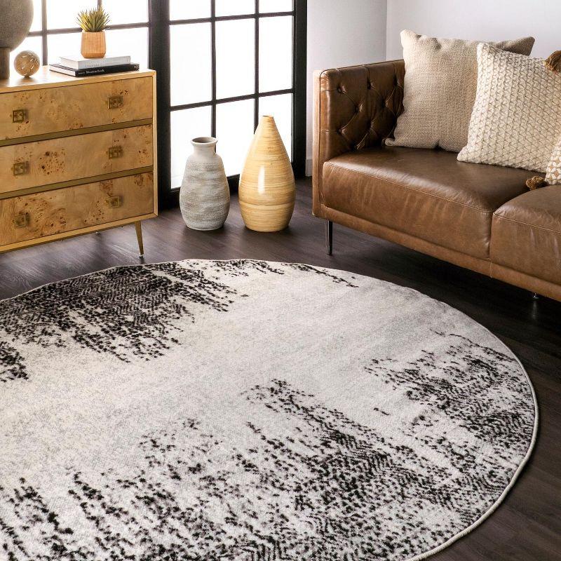 Gray Abstract Reversible 4' x 6' Synthetic Area Rug