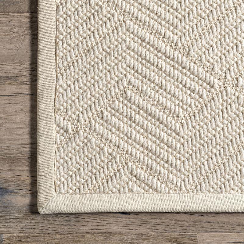 Handcrafted 4' x 6' Cream Wool and Sisal Blend Area Rug