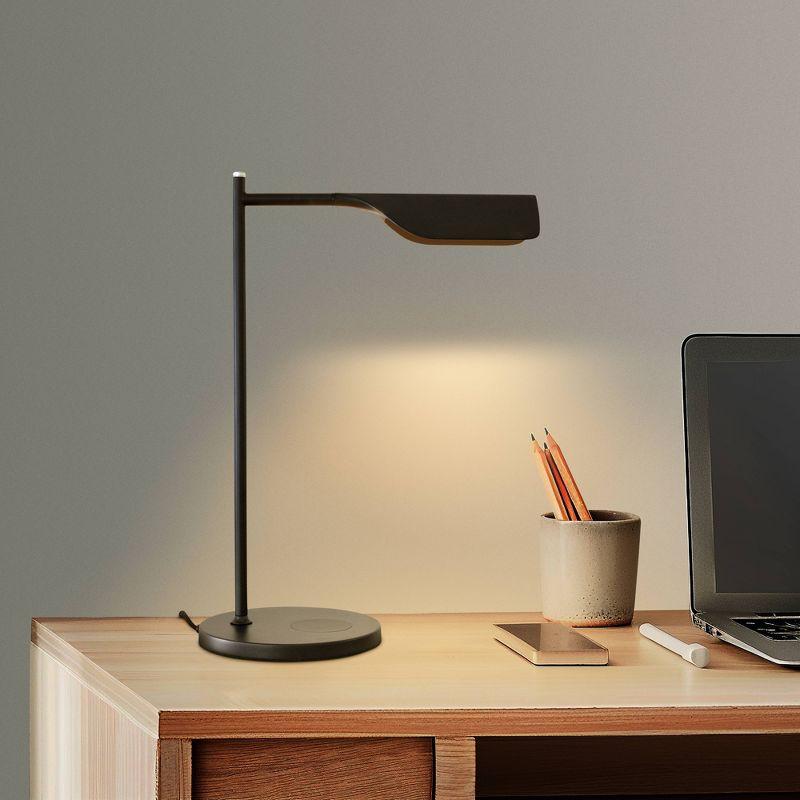 Brightech Leaf Dimmable Wireless Charging Integrated LED Modern Desk Lamp Classic Black