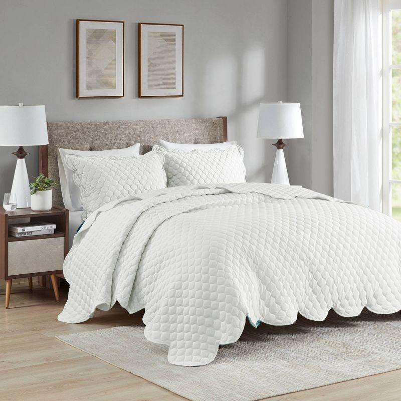 Solid Color 3 Piece Scalloped Edge Crinkle Microfiber Quilt Set