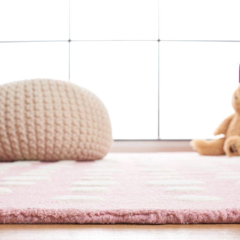 Safavieh Kids SFK926 Hand Tufted Indoor Accent Rug - Pink/Ivory - 3'x5' - Safavieh