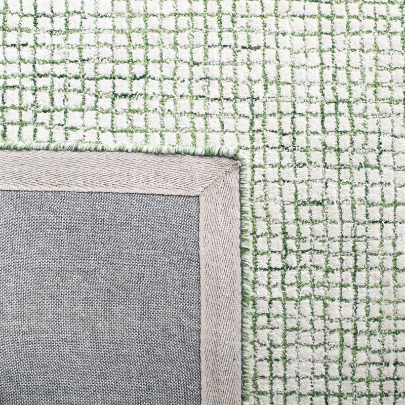 Abstract ABT470 Handmade Indoor Area Rug - Ivory/Green - 4'x6' - Safavieh