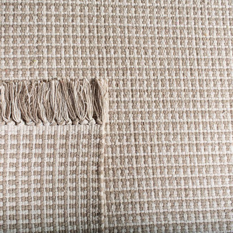 Montauk MTK340 Hand Woven Indoor Accent Rug - Ivory/Grey - 4'x4' - Safavieh