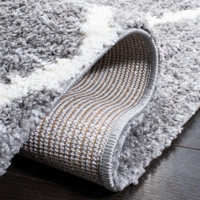 August Shag 500 AUG531 Power Loomed Indoor Area Rug - Light Grey/Ivory - 5'-5"x7'-7" - Safavieh