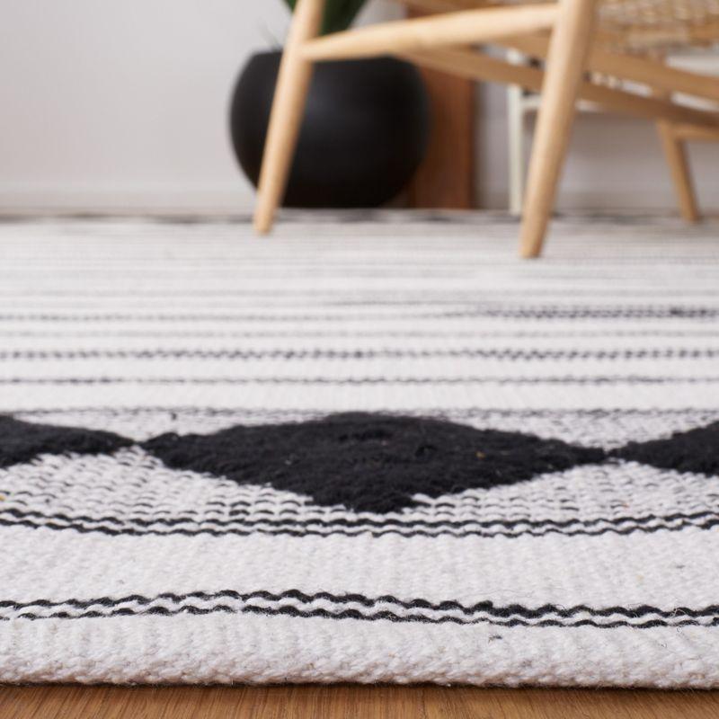 Montauk MTK708 Hand Woven, Flat Weave Indoor Area Rug - Black/Ivory - 5'x8' - Safavieh
