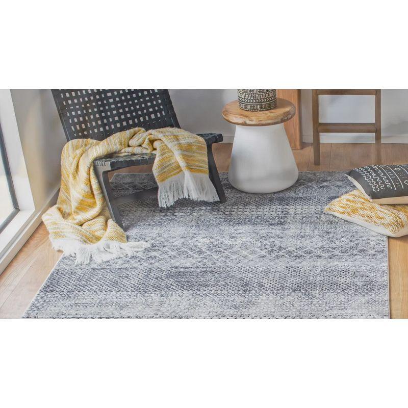 Amelia Grey and Ivory Synthetic 5'3" x 7'6" Hand-Knotted Area Rug