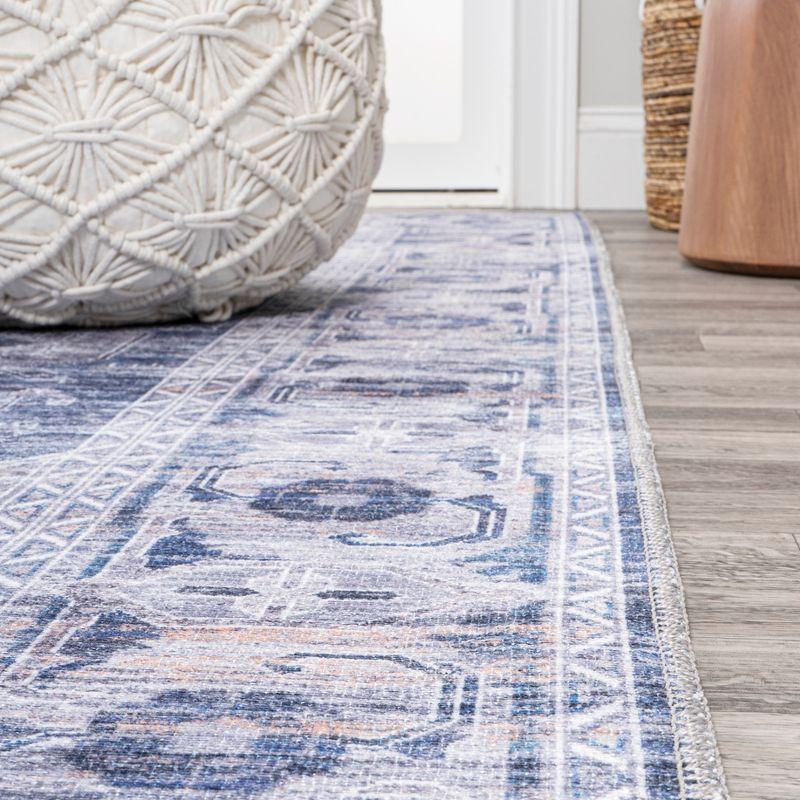 Navy and Cream Medallion 4' x 6' Reversible Washable Rug