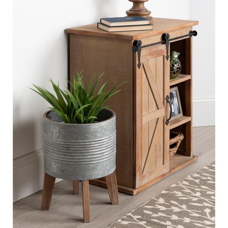 Kate and Laurel Gavri Metal Planter with Wood Stand