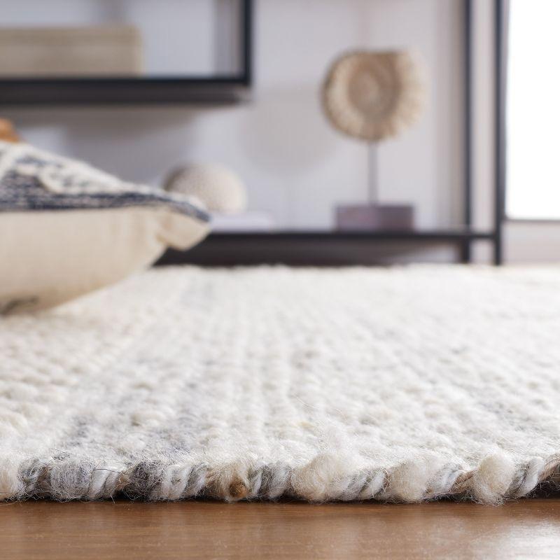 Gray Handwoven Wool Rectangular Area Rug with Fringe