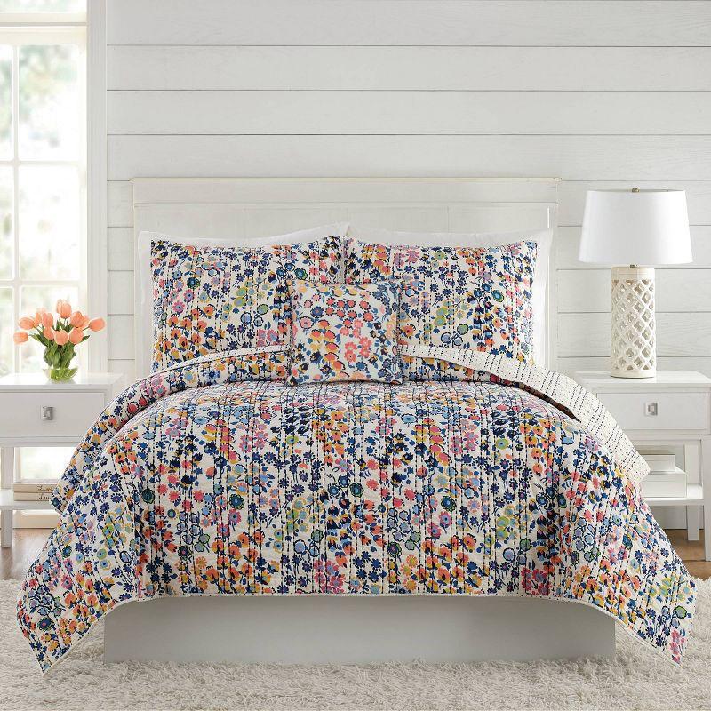 Petite Floral Reversible Quilt - Vera Bradley