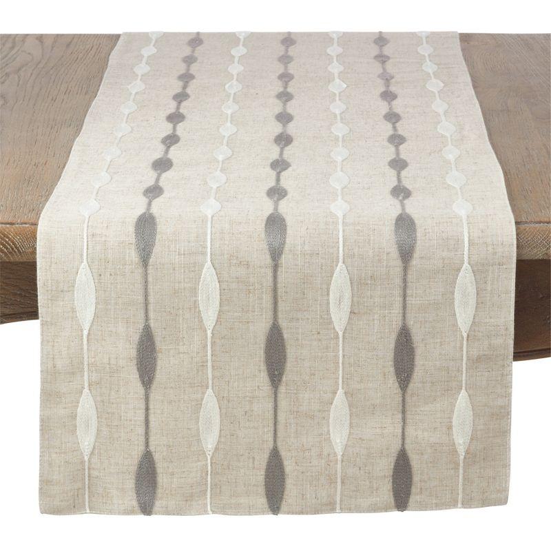 Saro Lifestyle Runner With Embroidered Design