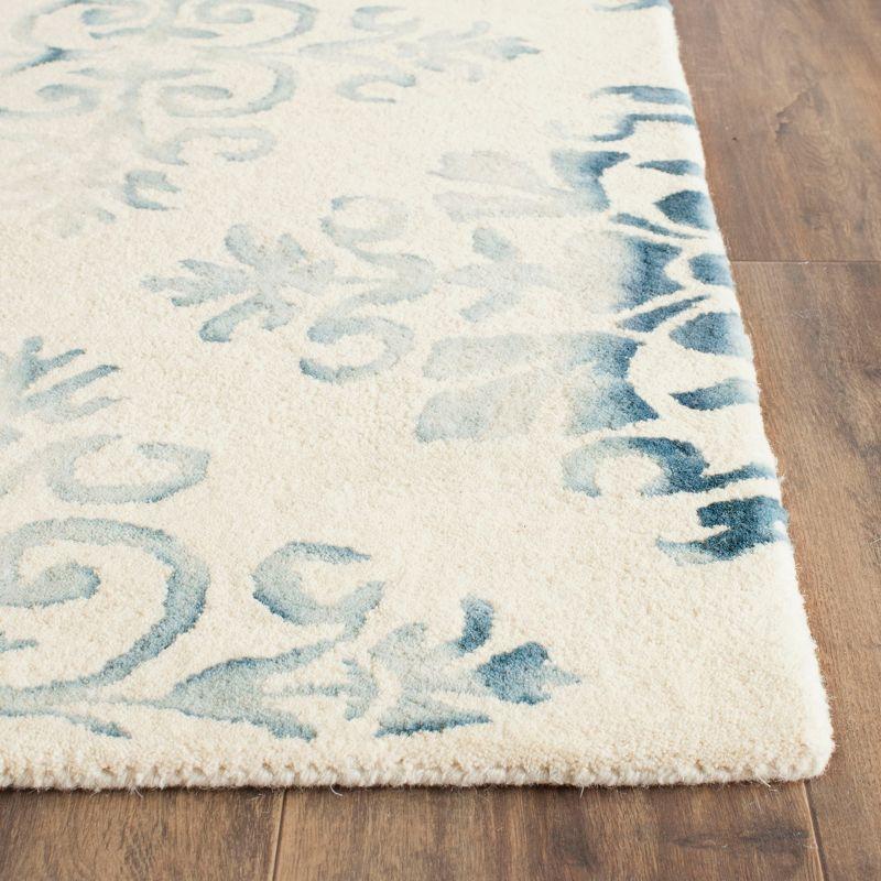 Dip Dye DDY720 Hand Tufted Area Rug  - Safavieh