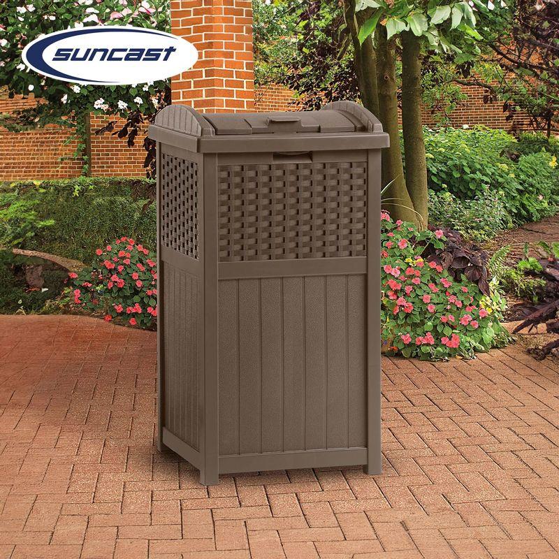 Suncast Suncast 33 Gallon Manual Lift Trash Hideaway Container