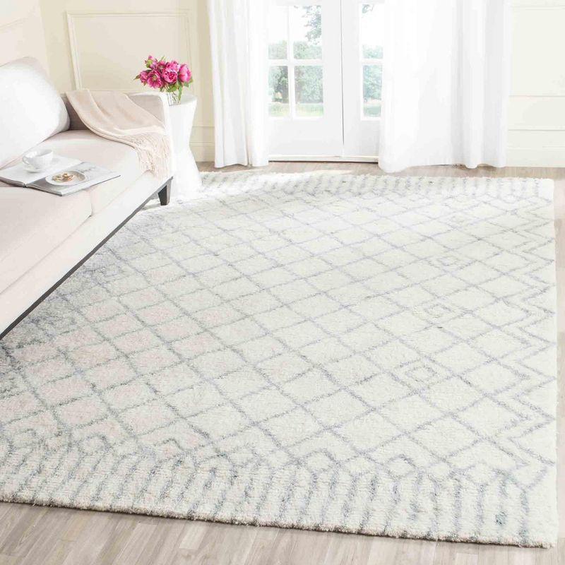 Ivory Blue 8' x 10' Hand-Tufted Wool Shag Rug