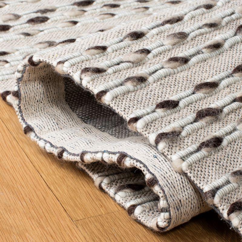 Vermont VRM307 Hand Loomed Area Rug  - Safavieh