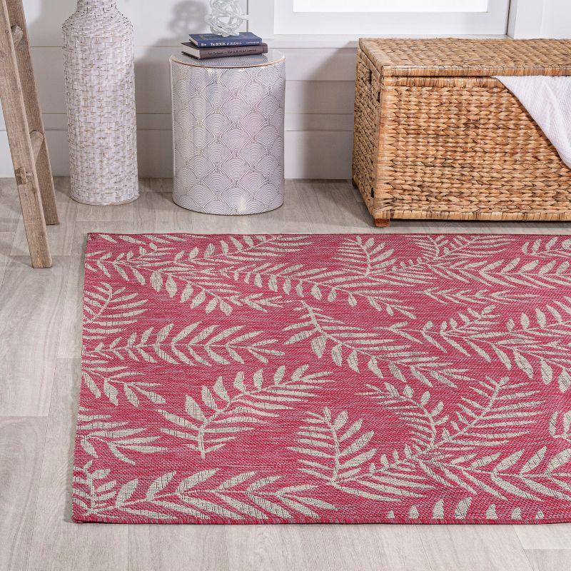 Nevis Palm Frond Indoor/Outdoor Area Rug - JONATHAN Y