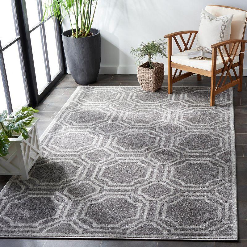 Geometric Harmony 6' x 9' Grey and Light Grey Synthetic Area Rug