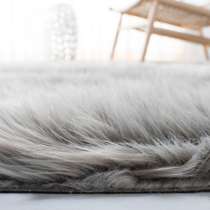 Luxurious Gray Faux Sheepskin 30" Tufted Rug with Cotton Canvas