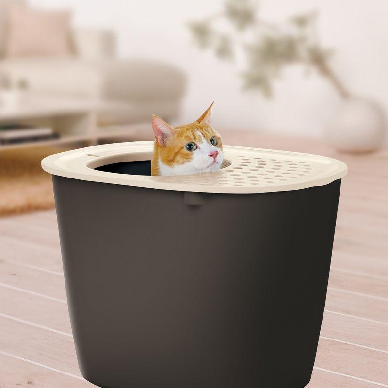 Plastic Enclosed Litter Box with Scoop